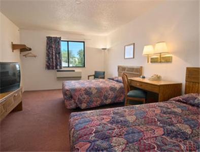במוטל Super 8 By Wyndham Long Prairie חדר תמונה